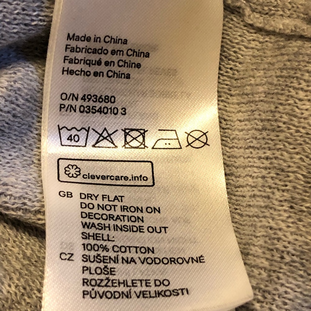Preloved H &M Grey “Love” Sweater B13 - Picture 4 of 8